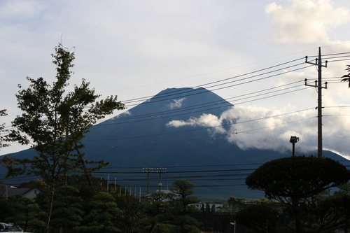 富士山温泉ホテル鐘山苑：９／１６富士山