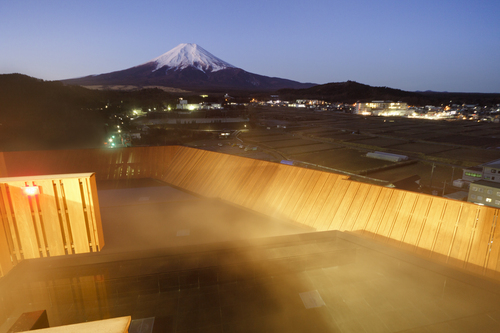 富士山温泉ホテル鐘山苑：露天風呂富士山