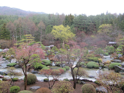 富士山温泉ホテル鐘山苑：庭園