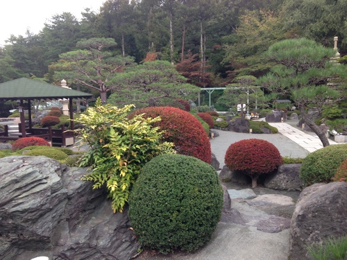 富士山温泉ホテル鐘山苑：庭園・紅葉